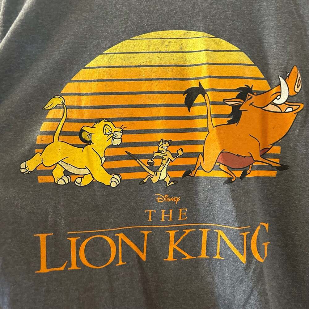 Disney The Lion King Graphic T-Shirt Size L